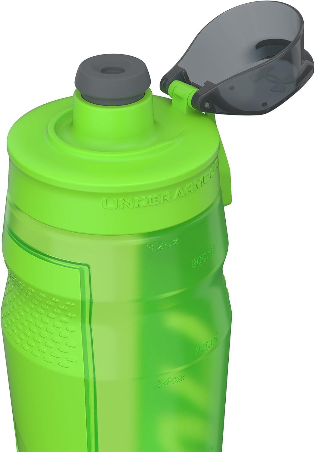 imageUNDER ARMOUR 32oz Playmaker Squeeze Water BottleHyper Green