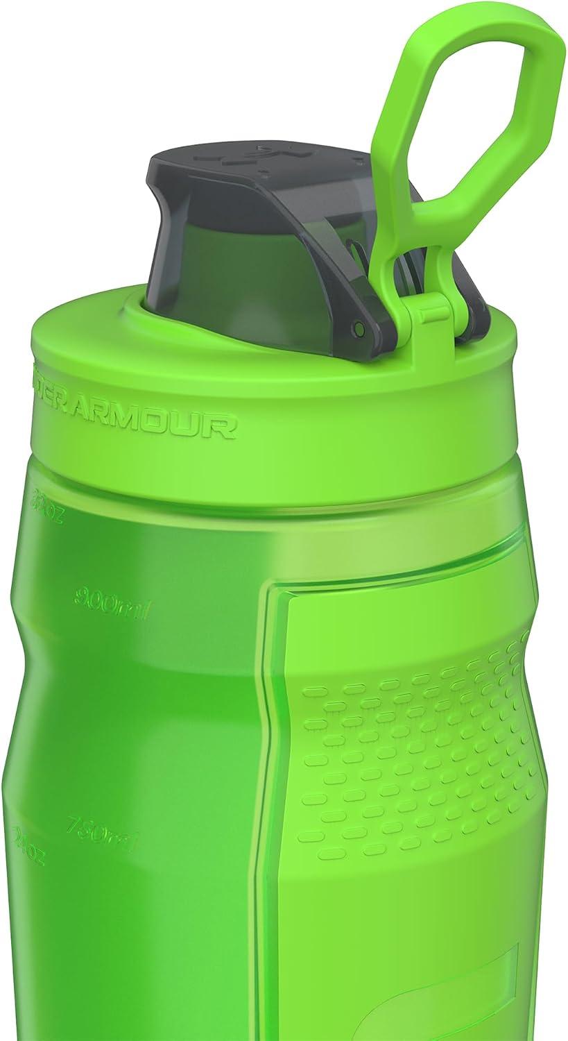 imageUNDER ARMOUR 32oz Playmaker Squeeze Water BottleHyper Green