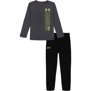 imageUnder Armour Boys Outdoor Long Sleeve Tee Stylish Crew Neckline Cute Full FitCastlerock Wordmark