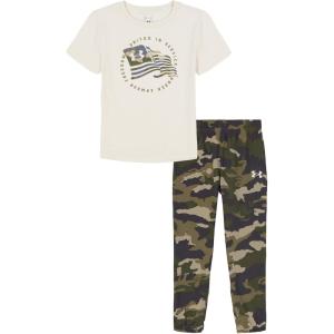 imageUnder Armour boys Short Sleeve Tee and Jogger SetSummit White Freedom Flag